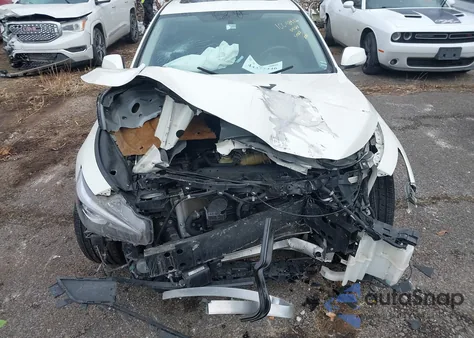 2019 Infiniti Q50 3.0T Luxe z USA, uszkodzony, nr VIN JN1EV7AP9KM541641